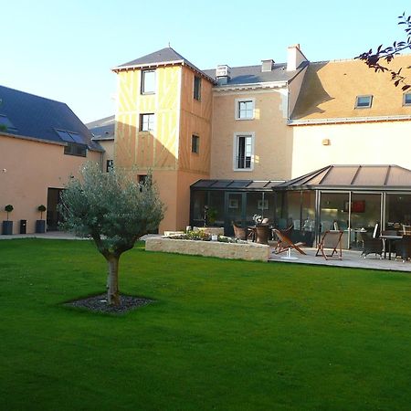 Hotel Le Saint Aubin Chevillé Esterno foto