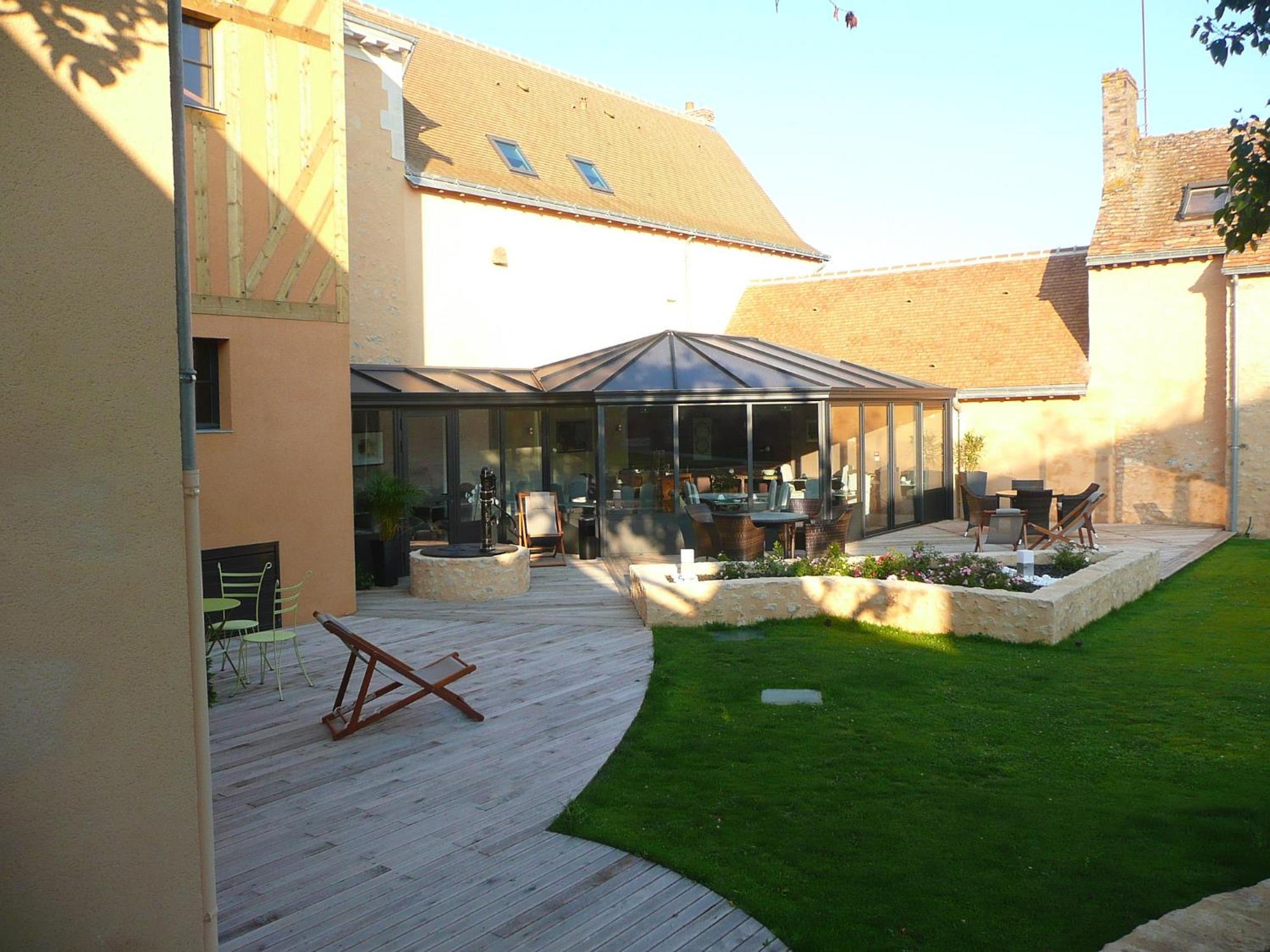 Hotel Le Saint Aubin Chevillé Esterno foto